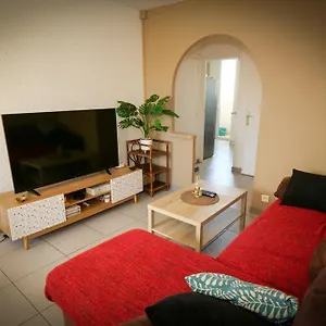 Appartement 6 Pers A 5 Min -plage Et Aeroport, Marignane
